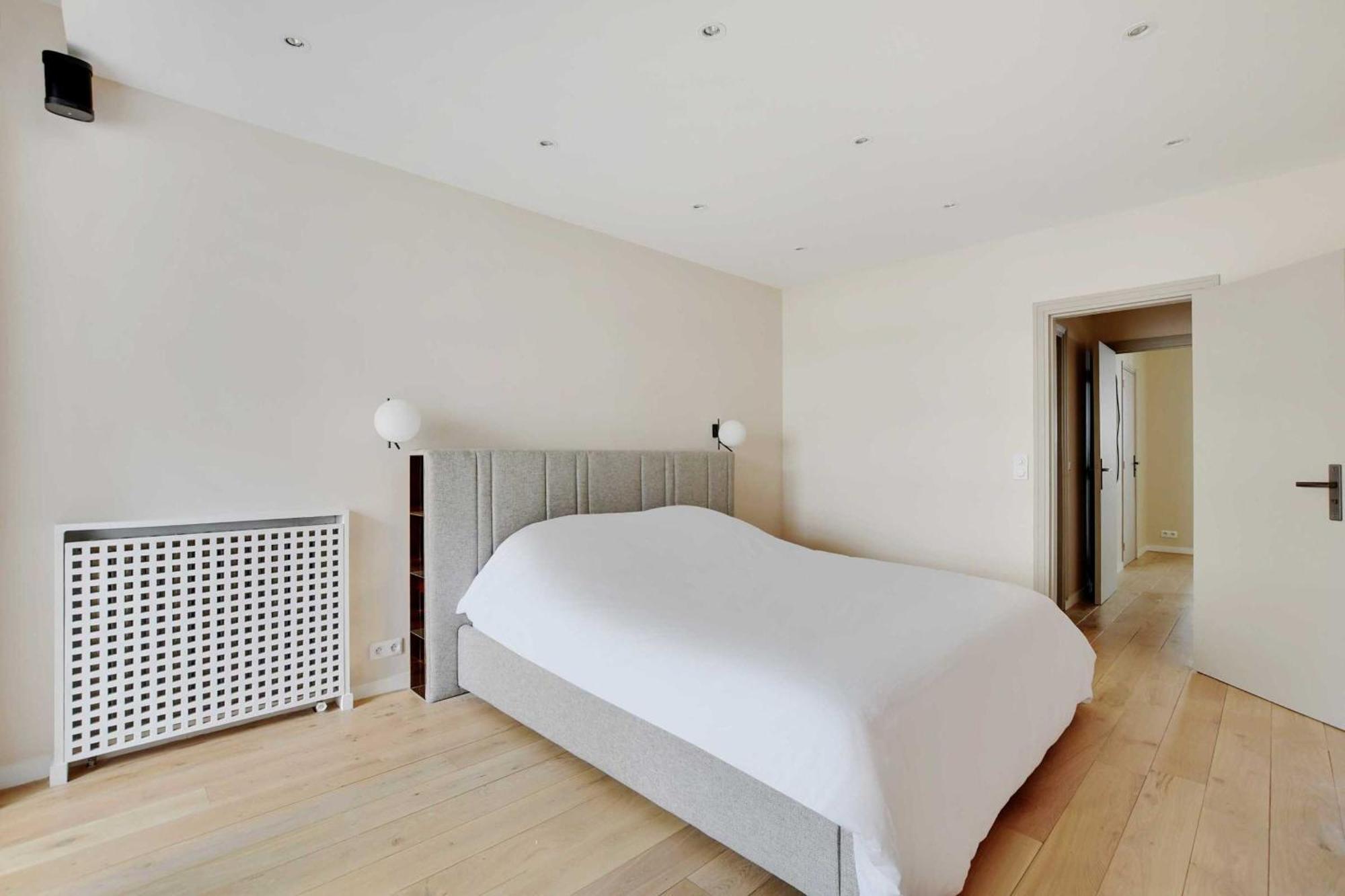 Modern Elegance A Stone's Throw From The Arc De Triomphe Parigi